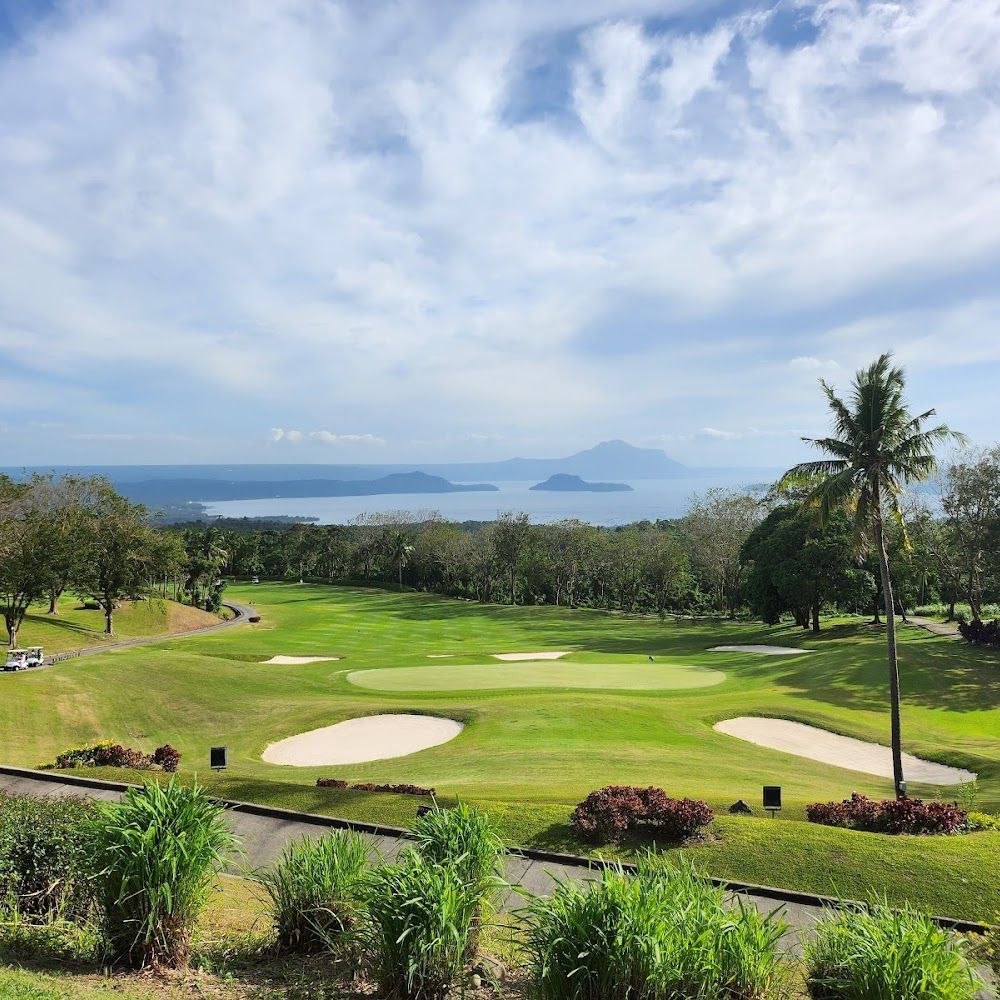 Tagaytay Midlands Golf Club hero view